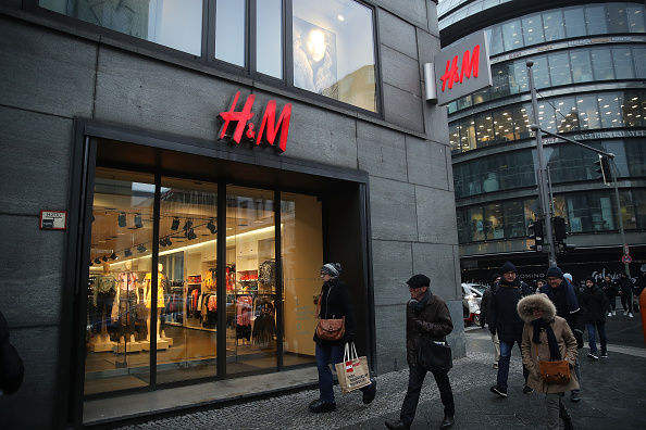 H&M Ends its Print Catalog After 39 Years