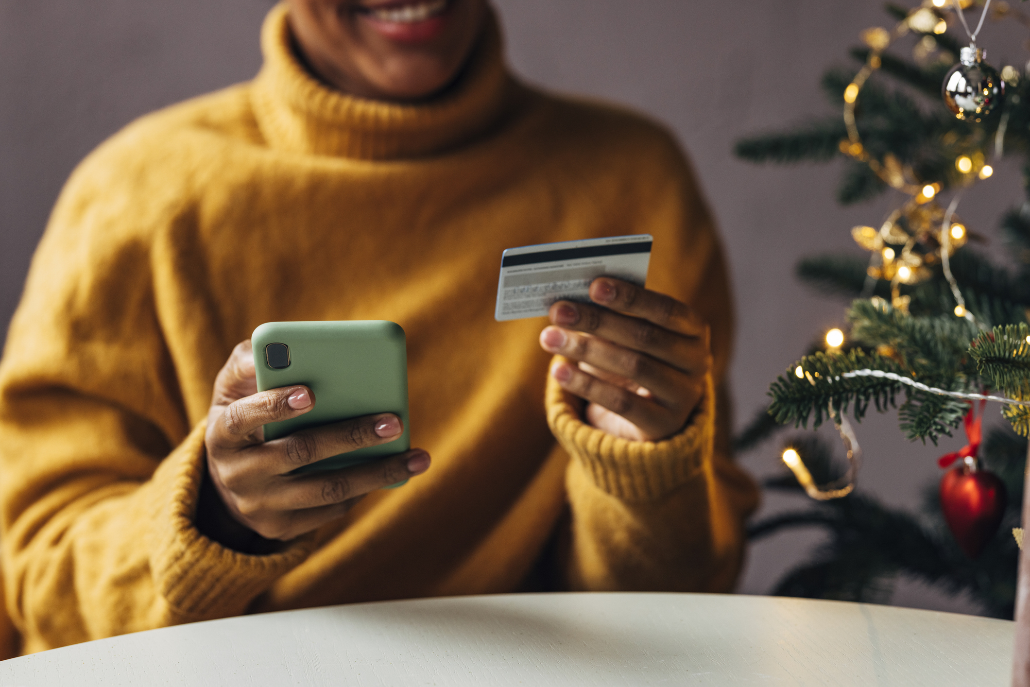 Holiday Spending Forecast to Top $1 Trillion
